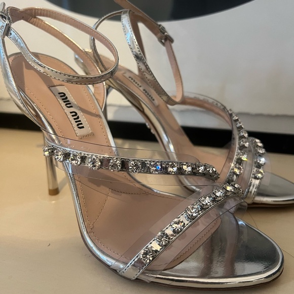 MIU MIU
Miu Miu Women's 5X390C Sparkle Leather High Heel Sandals Shoes - Picture 8 of 9